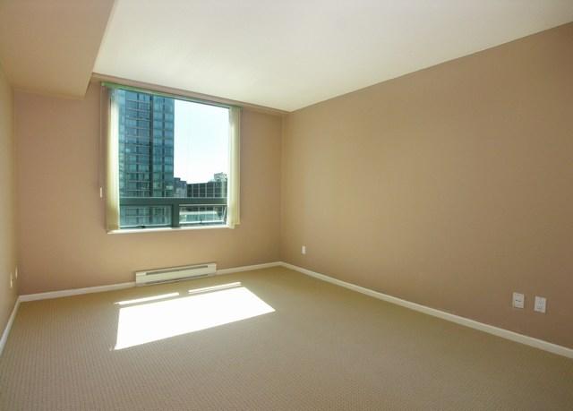 # 1806 1238 MELVILLE ST photo 8