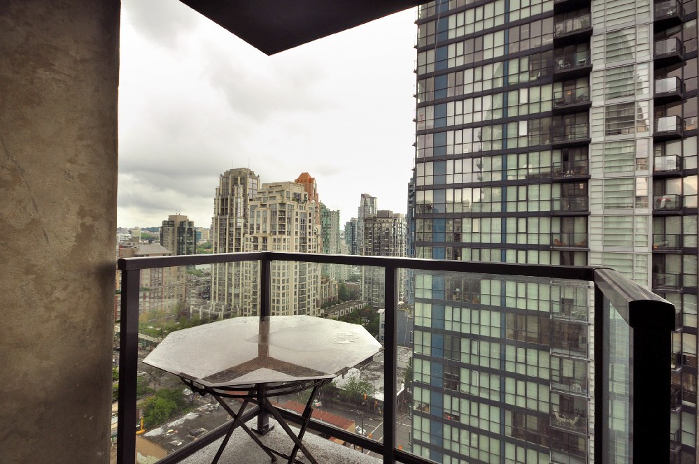 # 1707 1155 SEYMOUR ST photo 17