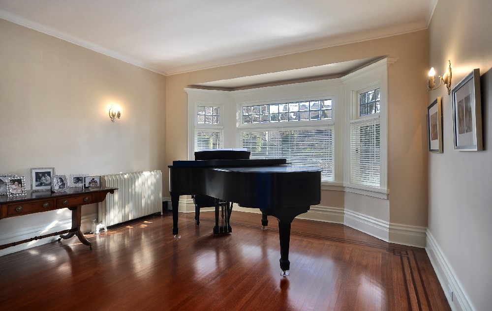 3851 MARGUERITE ST photo 14