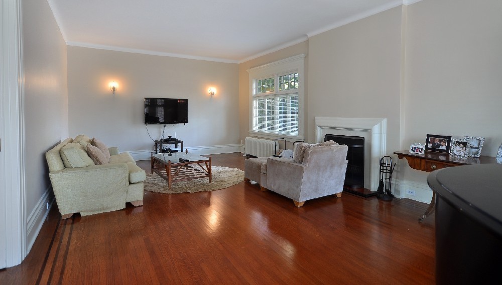 3851 MARGUERITE ST photo 15