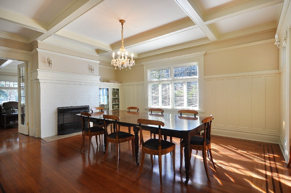 3851 MARGUERITE ST photo 19