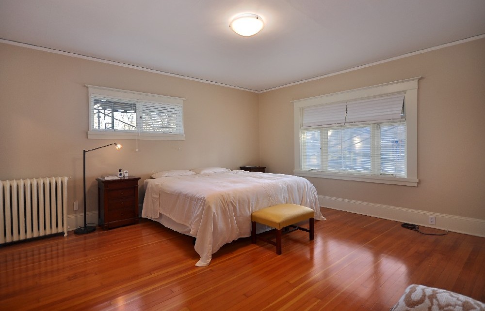 3851 MARGUERITE ST photo 24