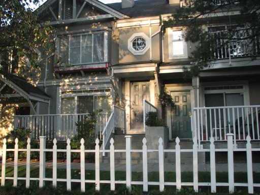 # 55 2422 HAWTHORNE AV