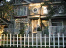 # 55 2422 HAWTHORNE AV
