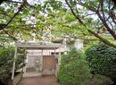 # 104 985 W 10TH AV
