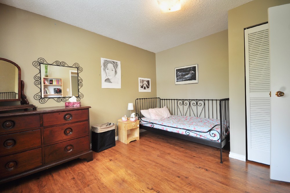 3058 GLEN DR photo 7