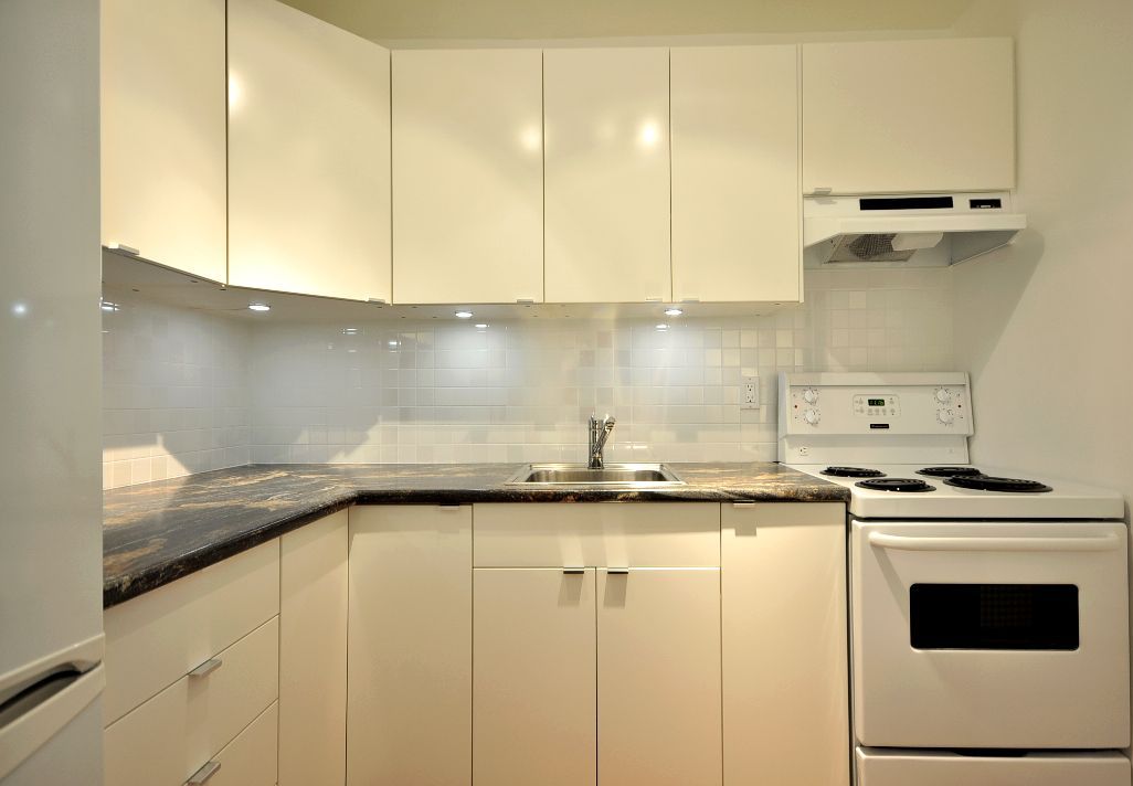 # 102 825 E 7TH AV photo 10