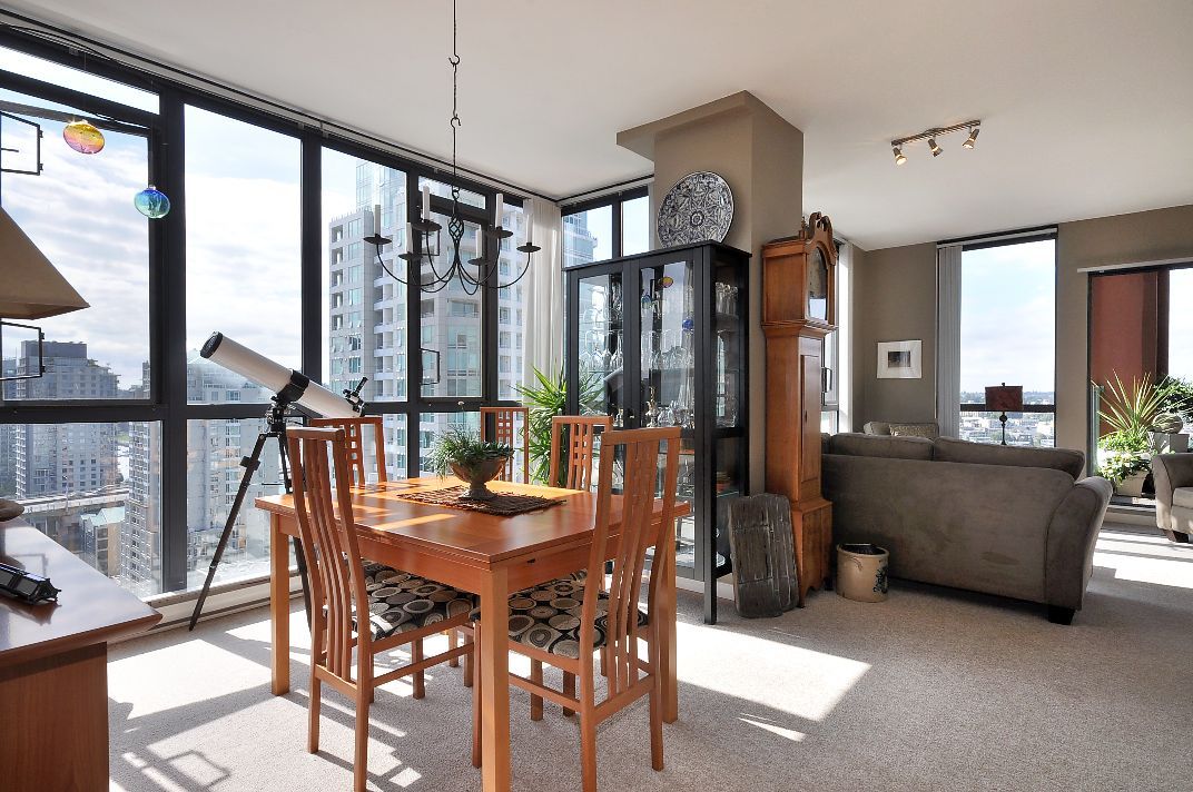 # 2102 907 BEACH AV photo 9