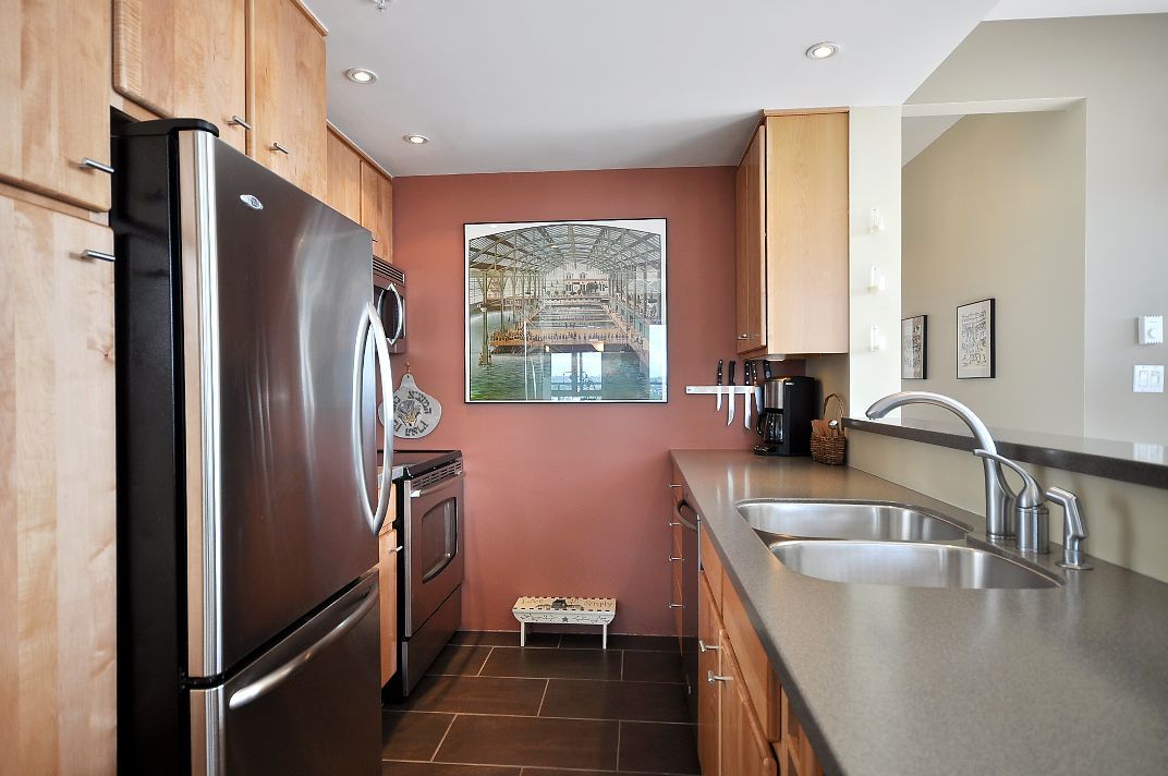 # 2102 907 BEACH AV photo 11
