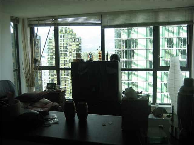 # 1703 1331 ALBERNI ST photo 3