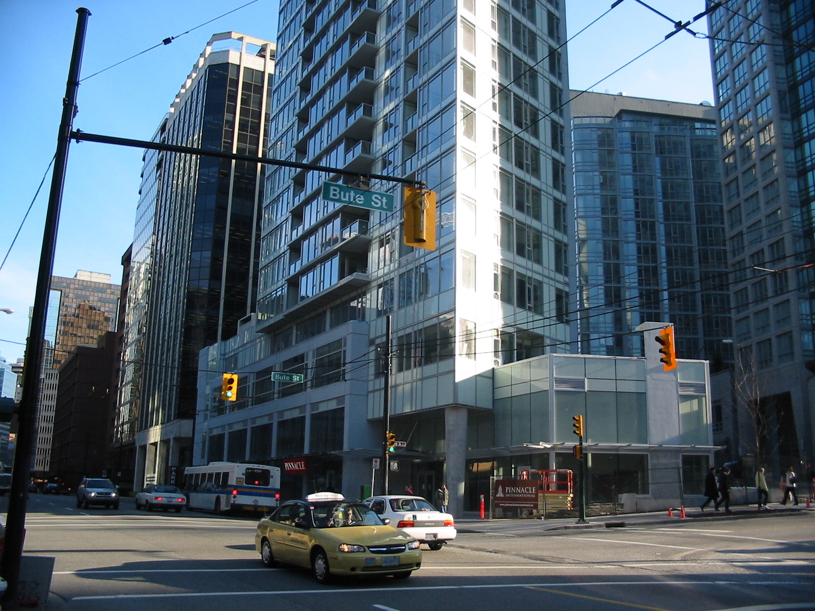 # 2704 1188 W PENDER ST photo 3