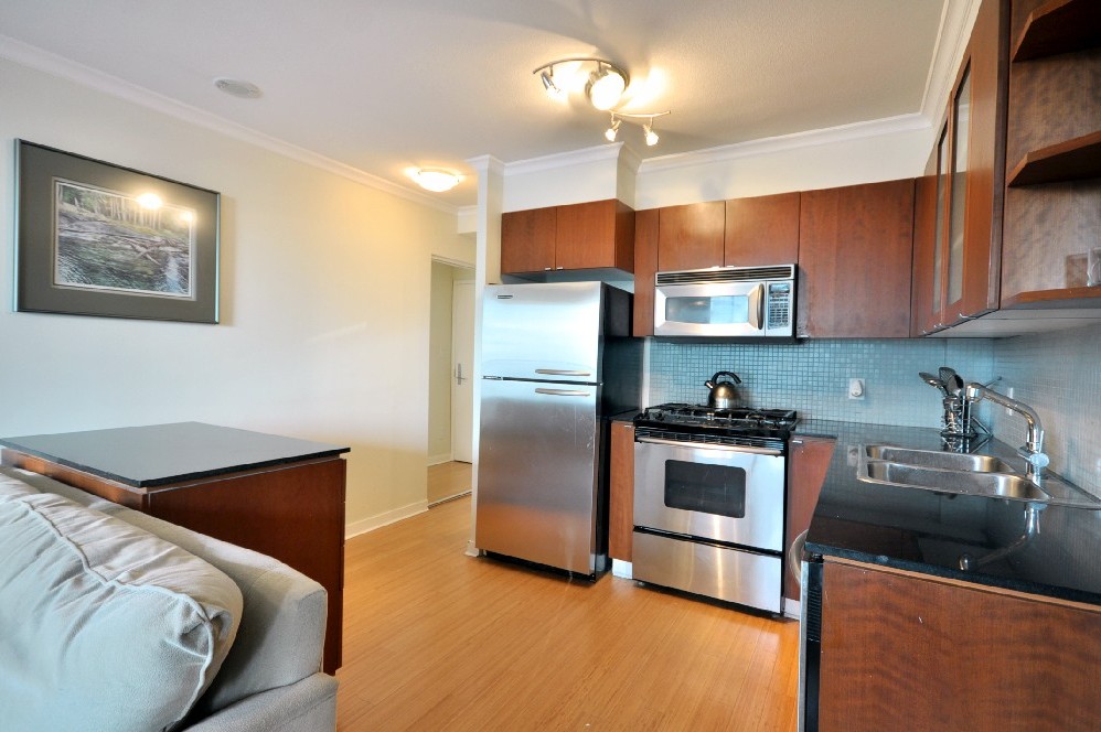 # 1107 822 SEYMOUR ST photo 5