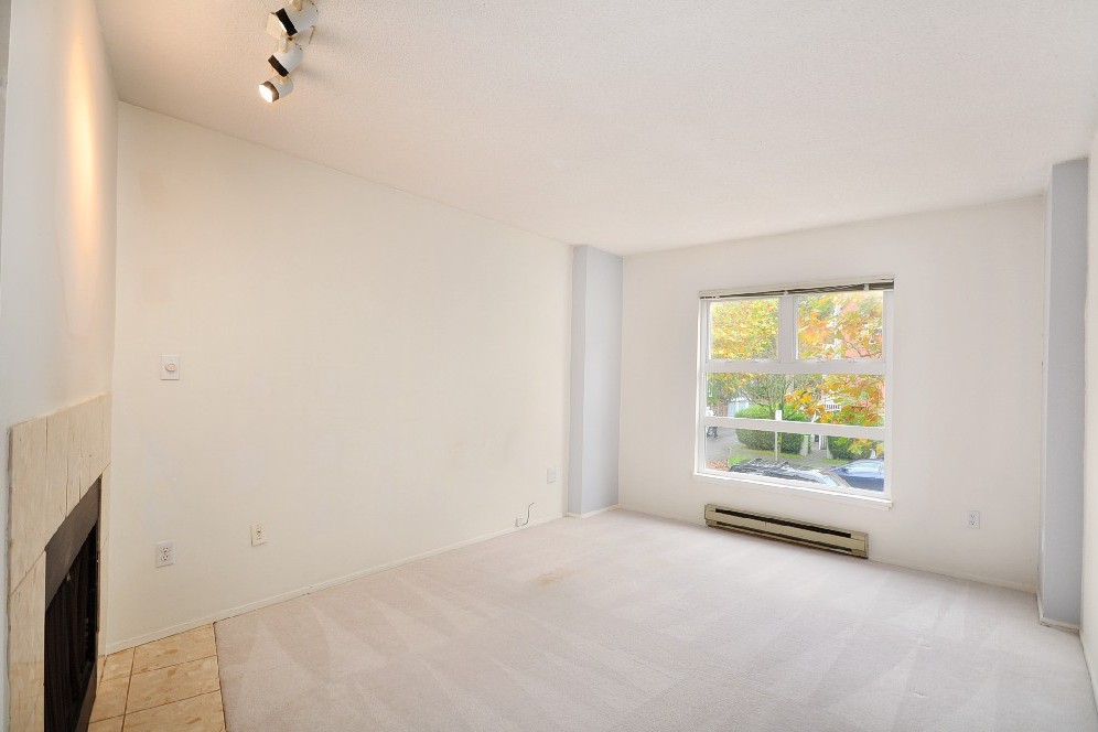 # 11 888 W 16TH AV photo 6