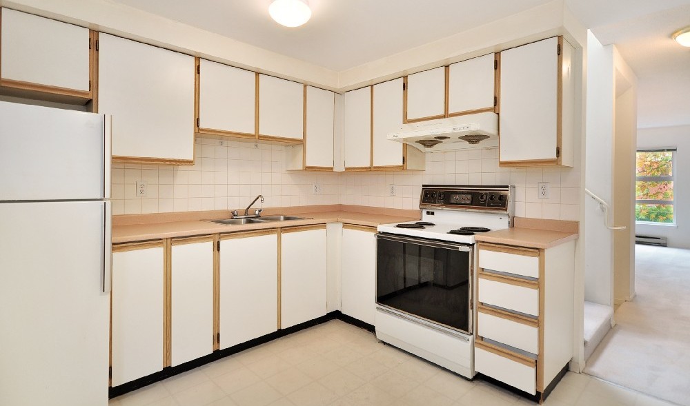 # 11 888 W 16TH AV photo 10
