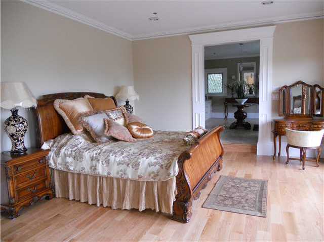  1188 WOLFE Ave photo 8