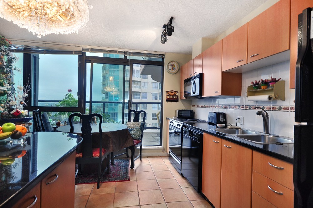 # 3202 1331 ALBERNI ST photo 19