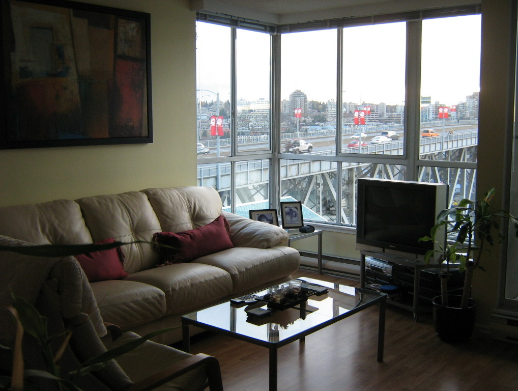 # 1407 1500 HOWE ST photo 12