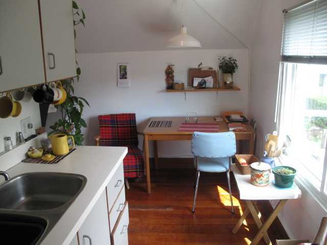  906 SALSBURY Drive photo 3