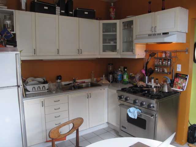  906 SALSBURY Drive photo 7