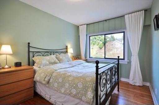  253 E 20TH Street photo 7