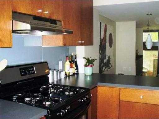  396 E 15TH Ave photo 5