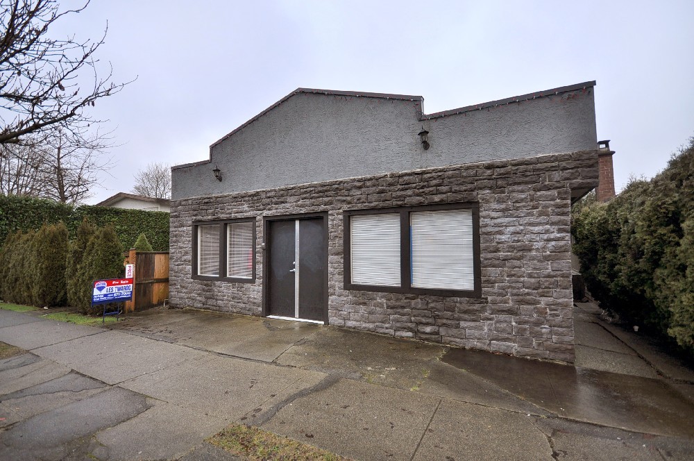 3628 DUNBAR ST photo 9