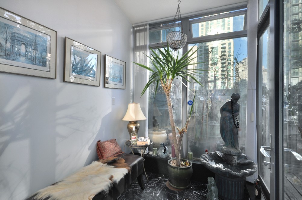 1271 ALBERNI ST photo 13