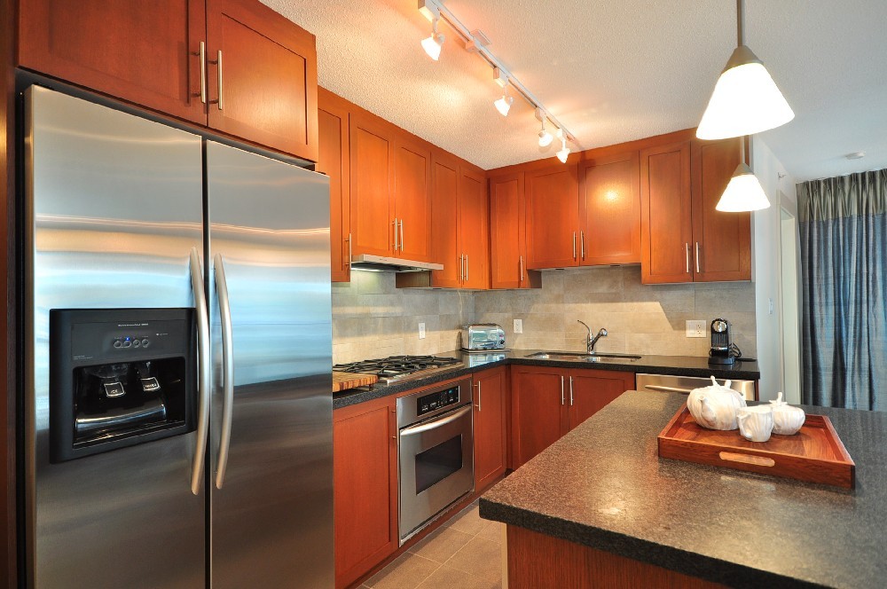 # 403 1189 MELVILLE ST photo 12