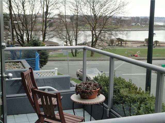 # 100 1410 BUTE Street photo 8