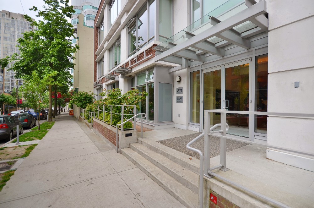 # 1302 821 CAMBIE ST photo 12