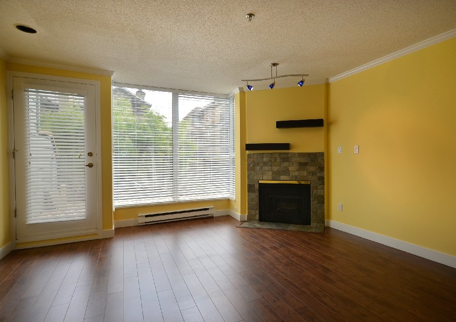 3021 LAUREL ST photo 10