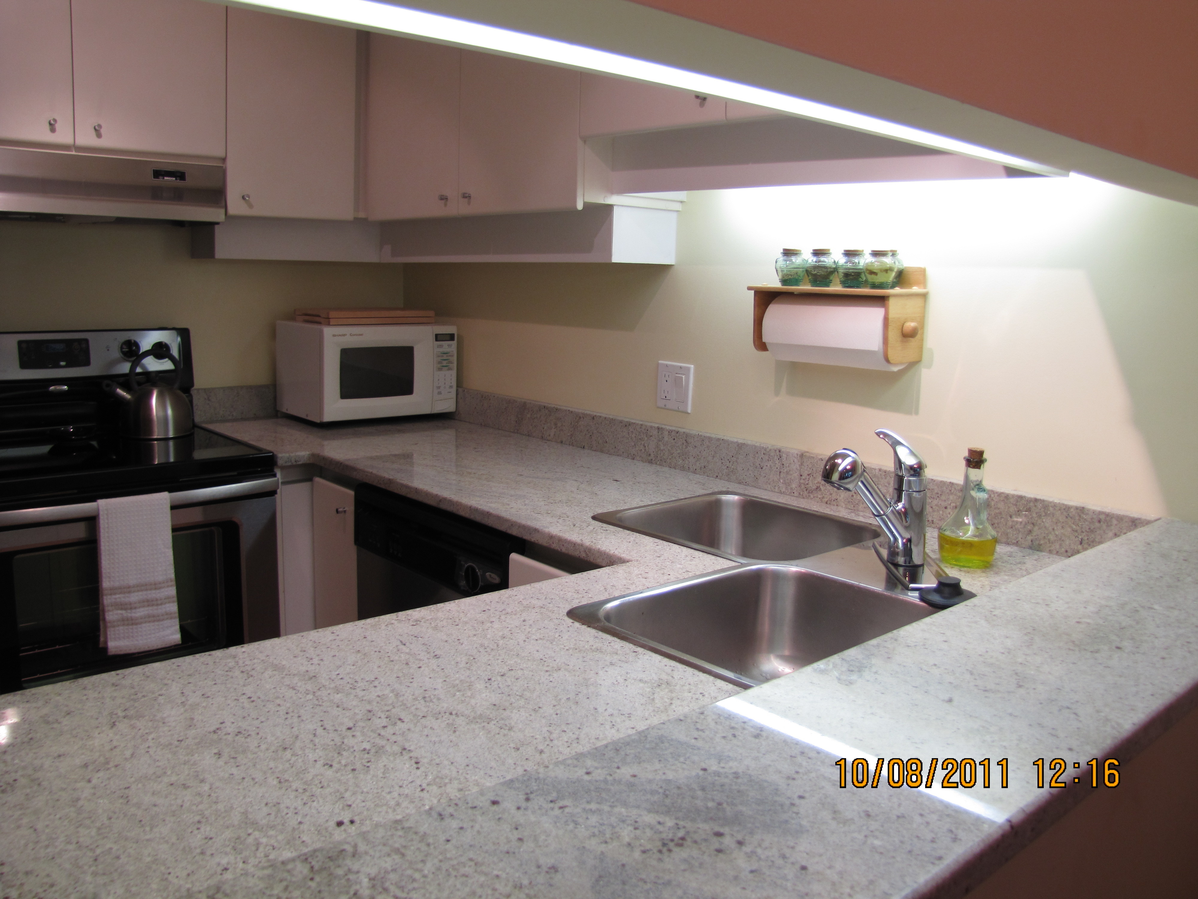 # 212 1238 MELVILLE ST photo 14