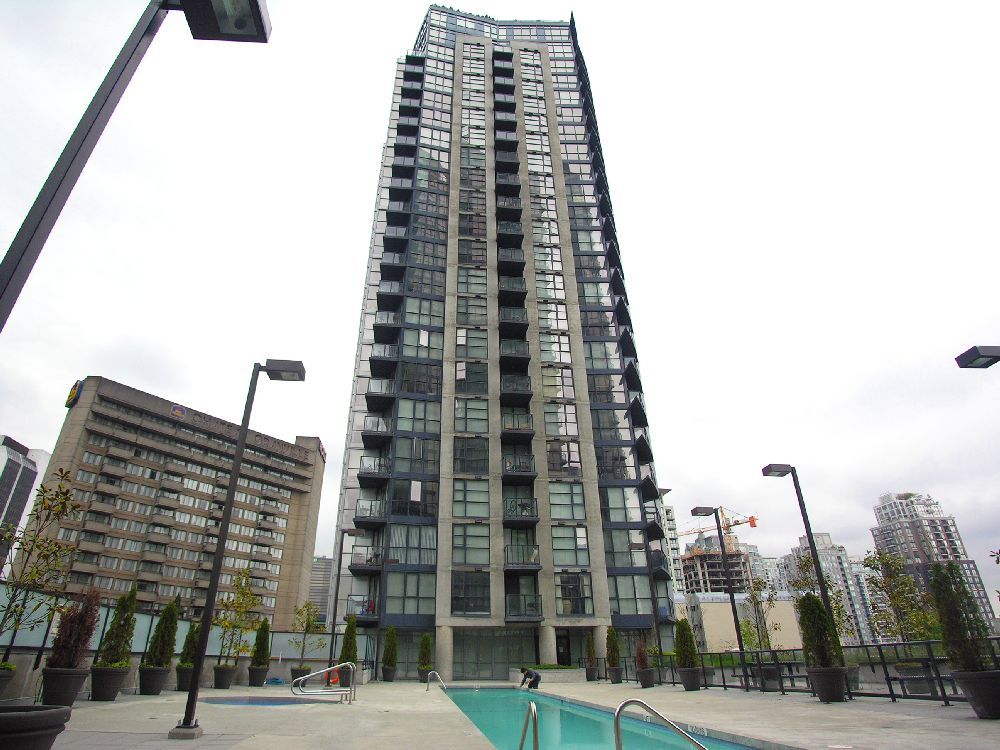 # 301 1199 SEYMOUR ST photo 12