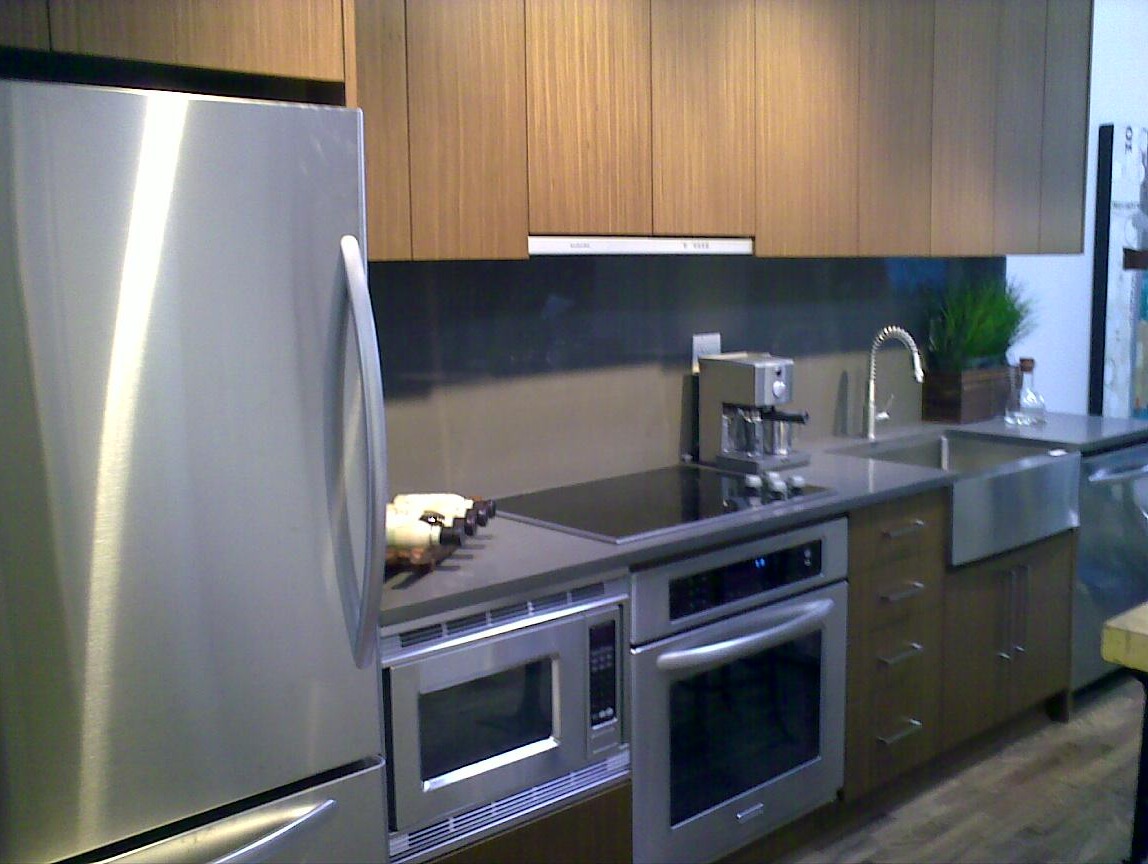 # 155 255 E 7th Avenue photo 2