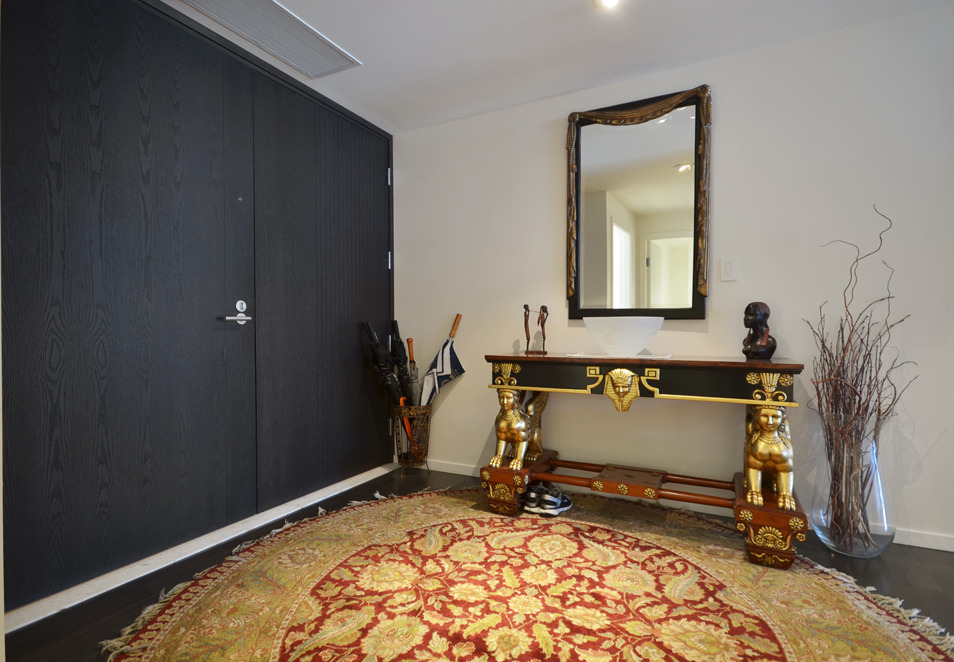 # 4107 1011 W CORDOVA ST photo 2