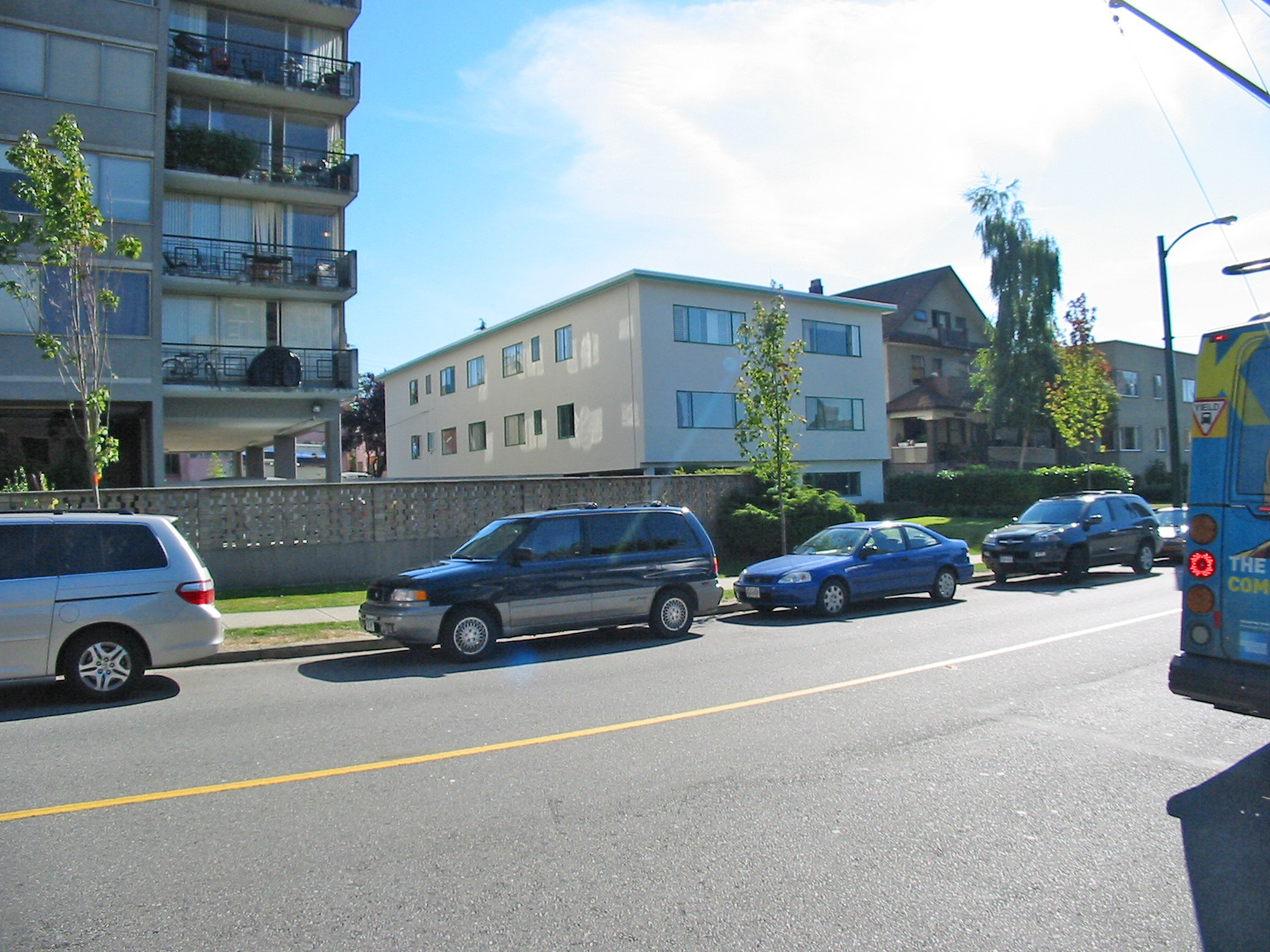 # 201 1590 W 10TH AV photo 4