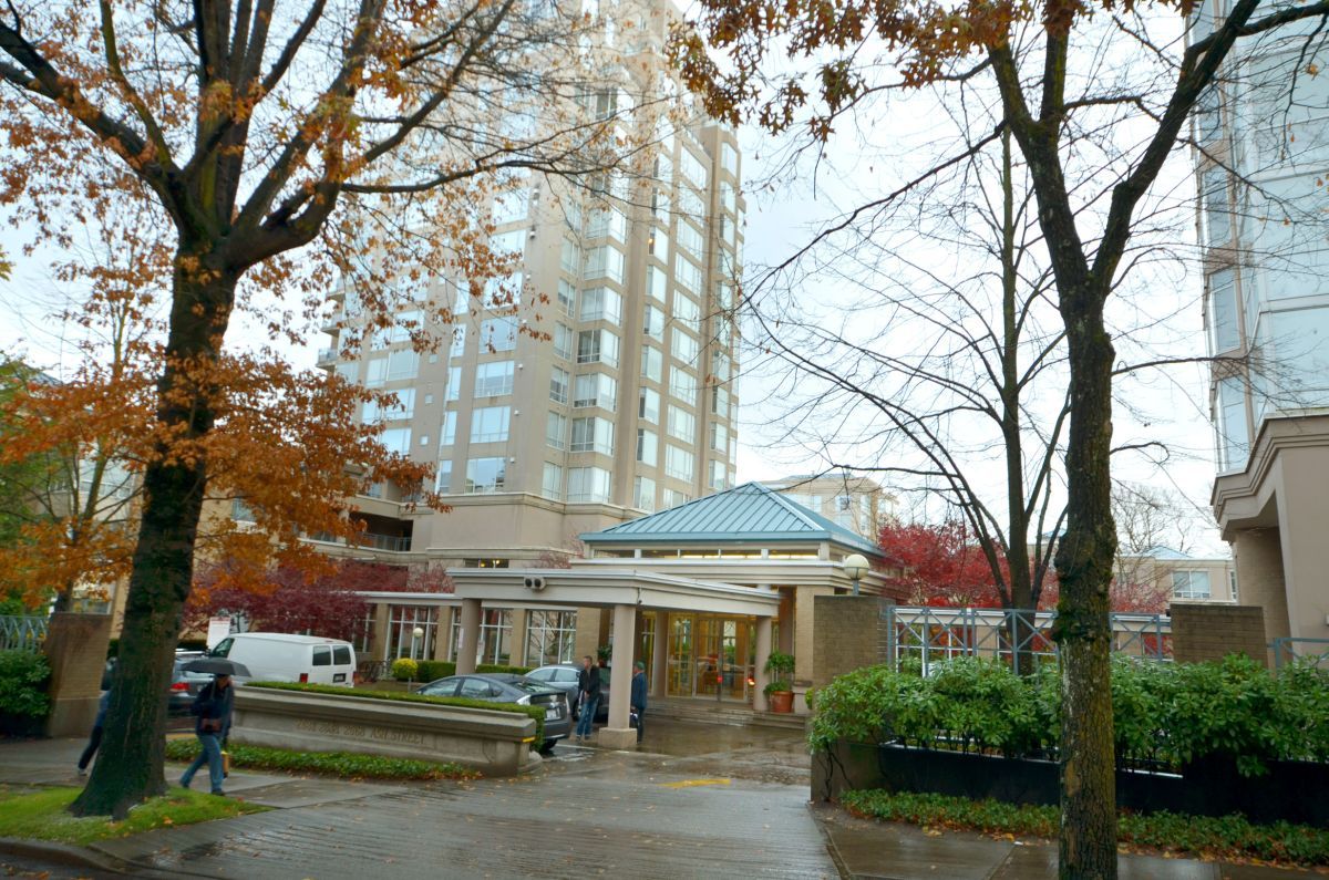 # TH5 2668 ASH ST photo 3