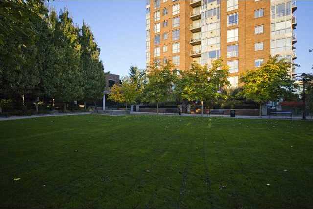 # 707 1575 W 10TH Ave photo 6
