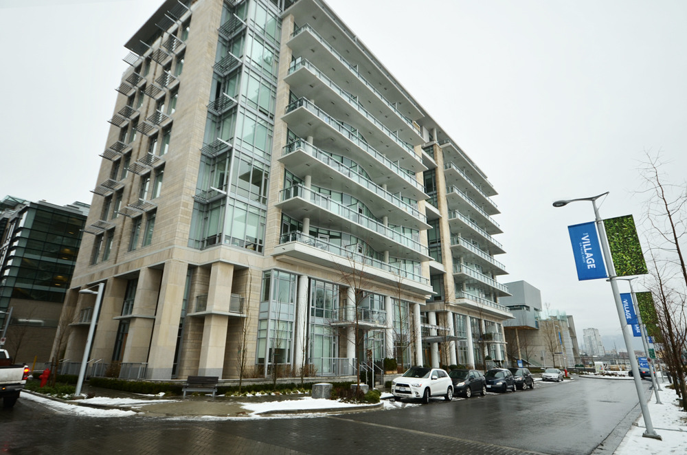 # 206 1633 ONTARIO ST photo 2