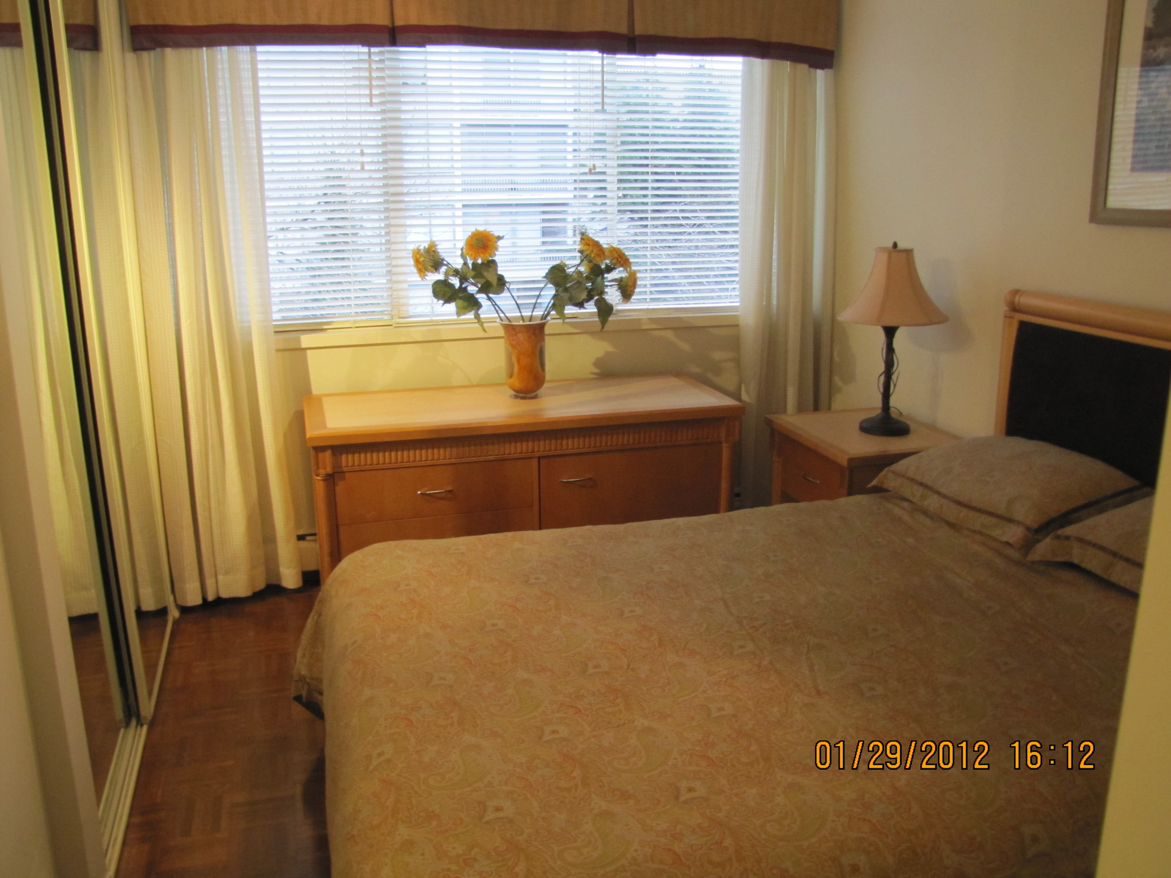 # 402 1534 HARWOOD ST photo 12