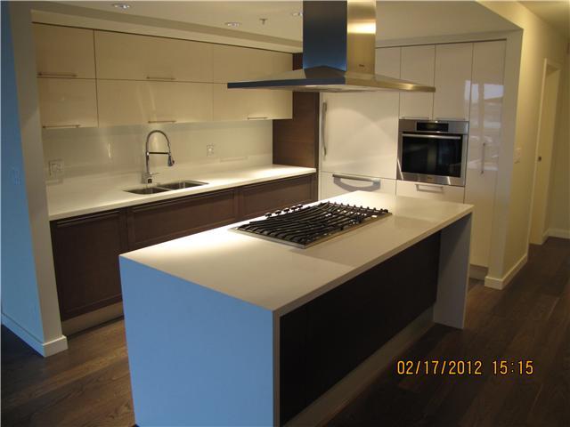 # 903 8 SMITHE MEWS BB photo 4