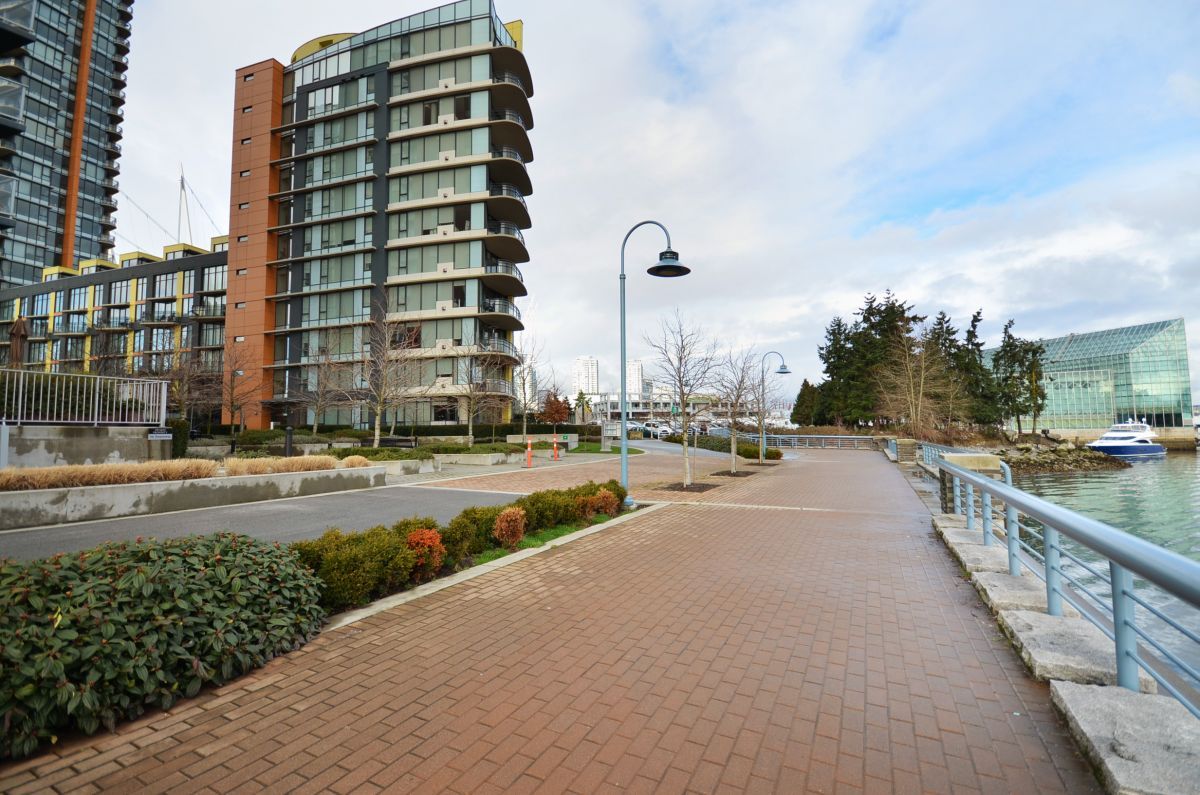 # 903 8 SMITHE MEWS BB photo 16
