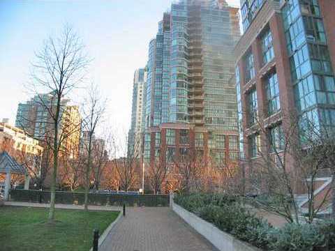 # 1203 120 MILROSS AV photo 6
