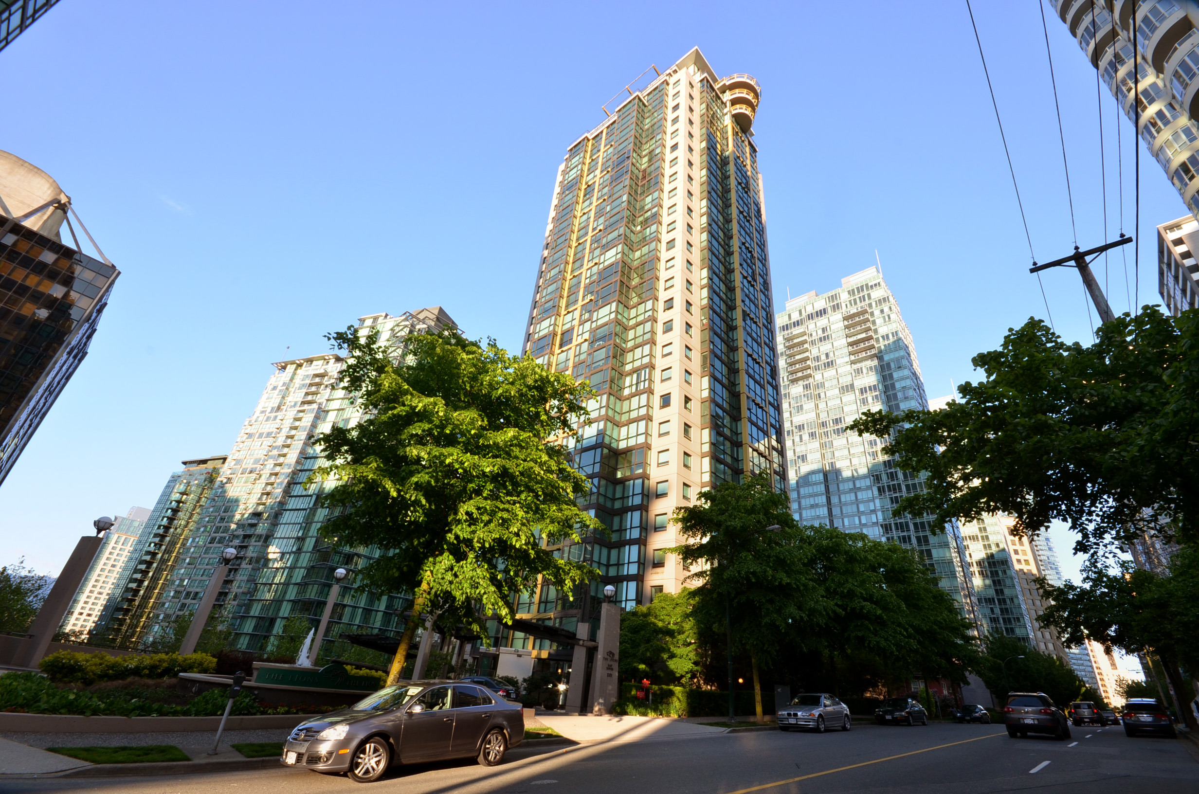 # 707 1331 ALBERNI ST