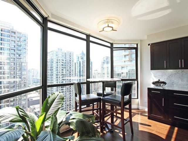 # 2602 867 HAMILTON ST photo 7