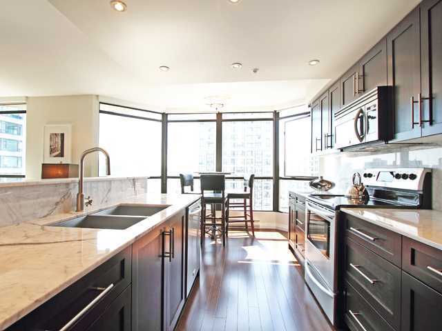 # 2602 867 HAMILTON ST photo 8