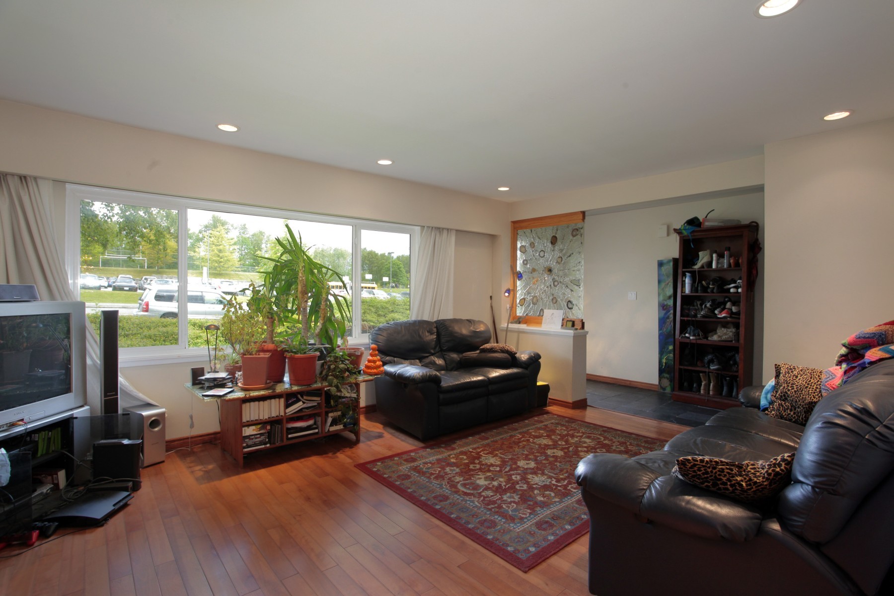  4364 MOSCROP Street photo 17