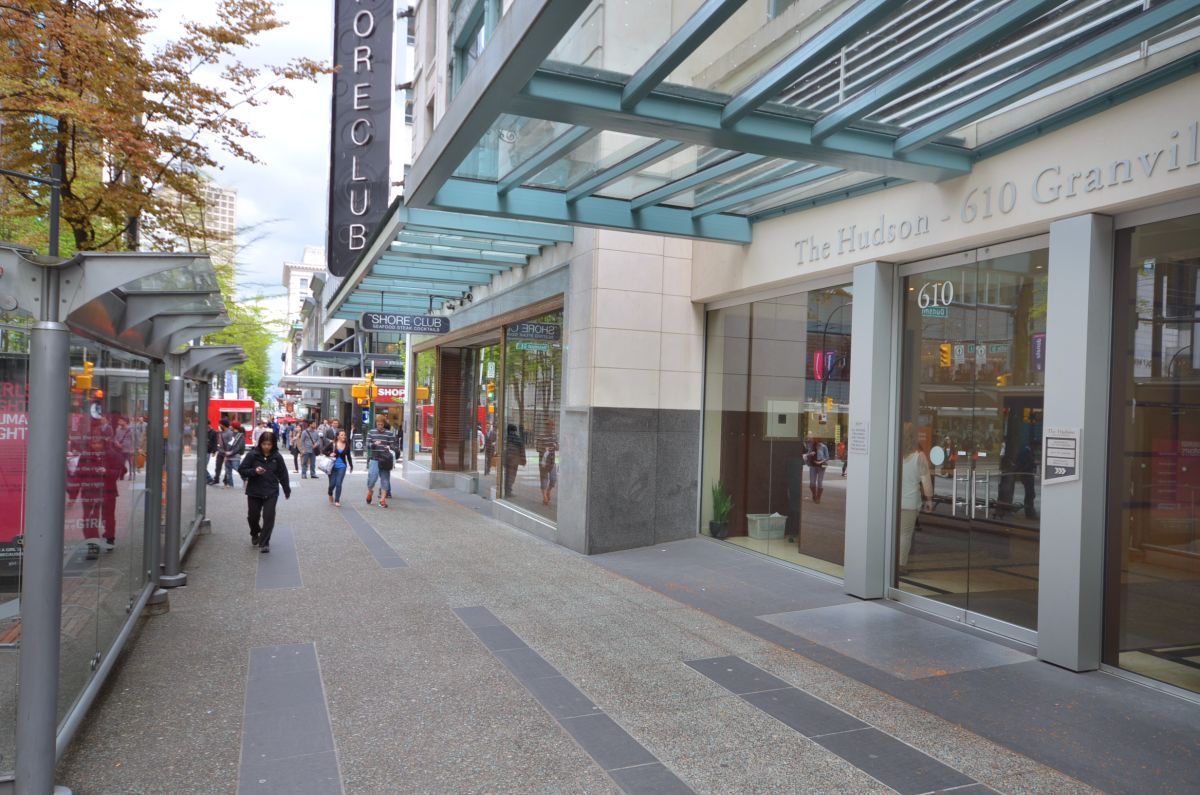 # 2304 610 GRANVILLE Street photo 5