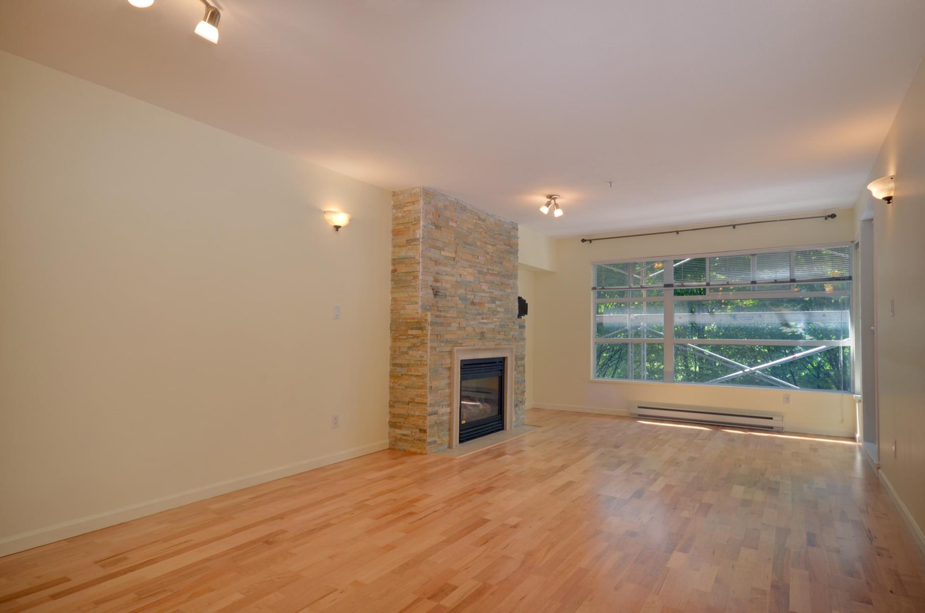 # 208 2181 W 12TH AV