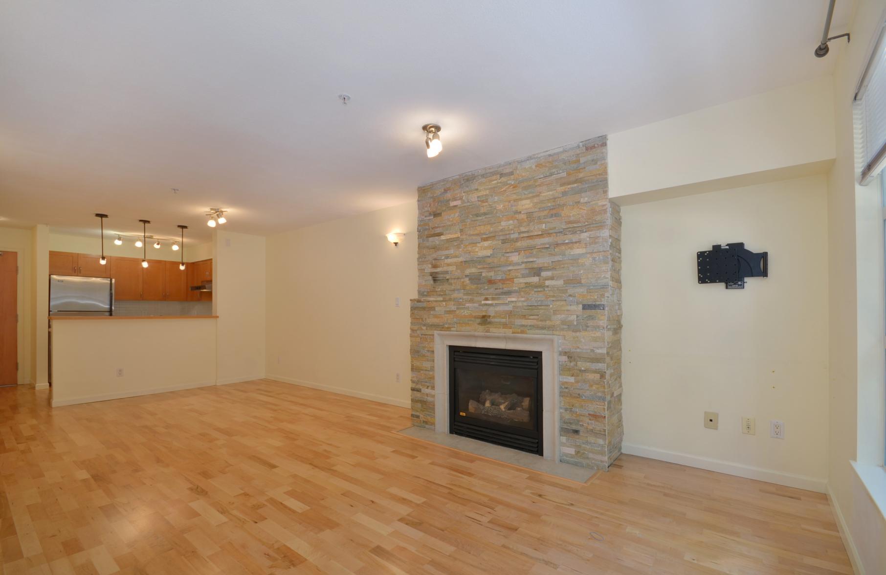 # 208 2181 W 12TH AV photo 5